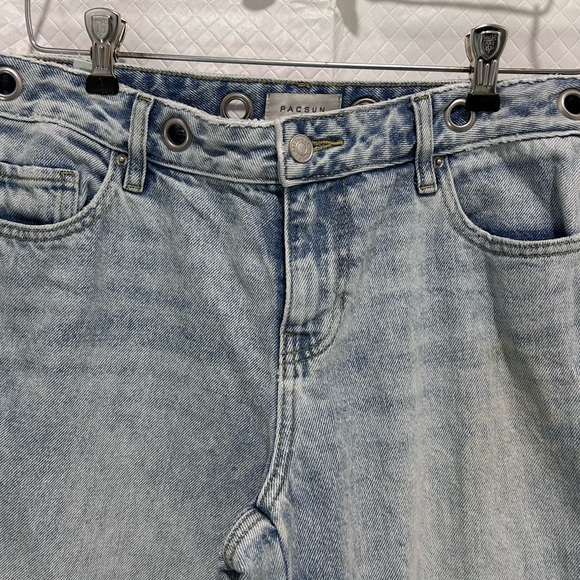 PacSun Light Wash low-rise Baggy Cropped Jeans - Picture 7 of 7